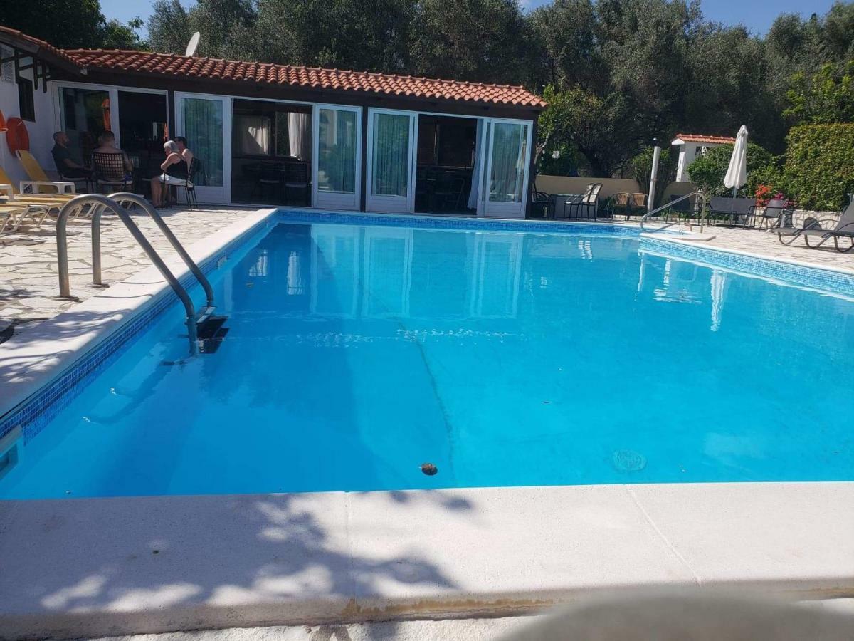 Marketos Apartments Σβορωνάτα Εξωτερικό φωτογραφία